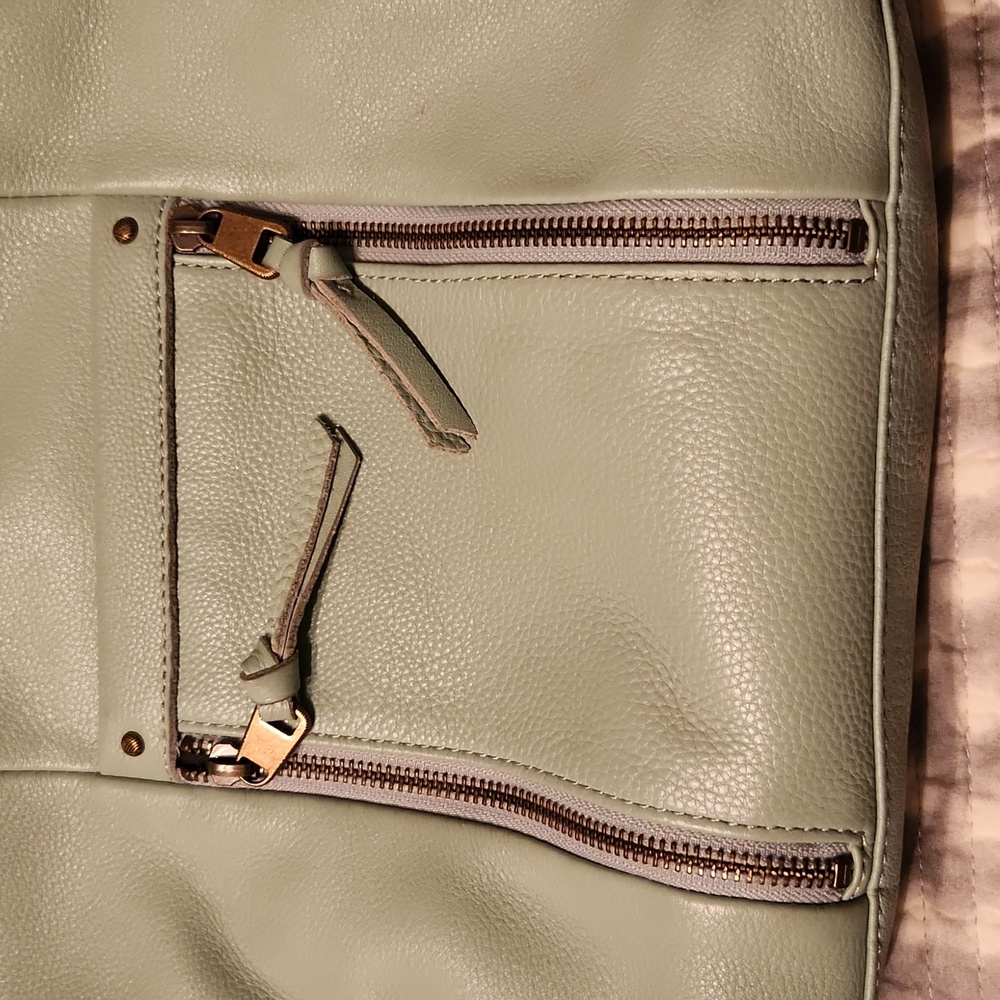 Purse - Picture 2 of 11